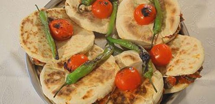 yemek.haber7 - bazlama kebabı