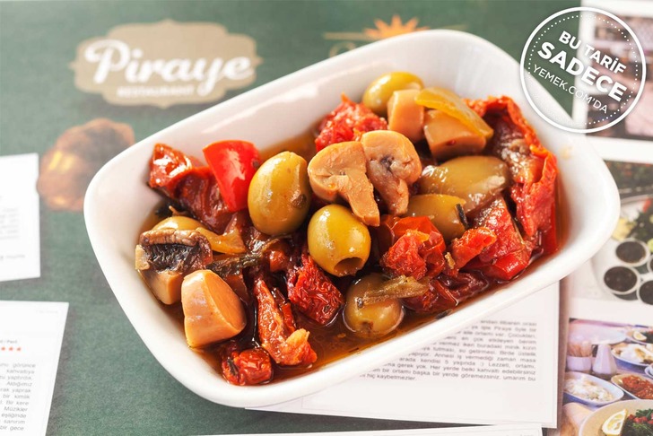 PirayeTaş Plak Meyhanesi Adalı Mezesi Tarifi
