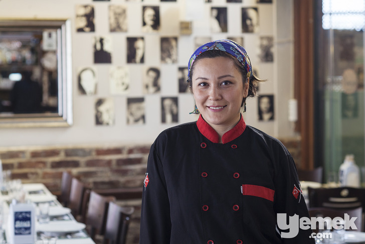 Piraye Taş Plak Meyhanesi Şef Sevgi Gülmez