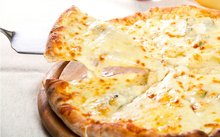 Dört Peynirli Pizza Tarifi