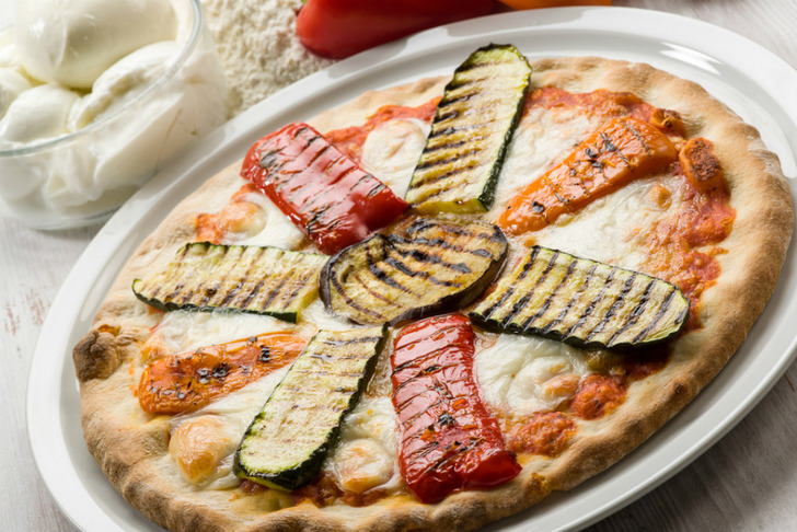 Izgara Sebzeli Pizza Tarifi