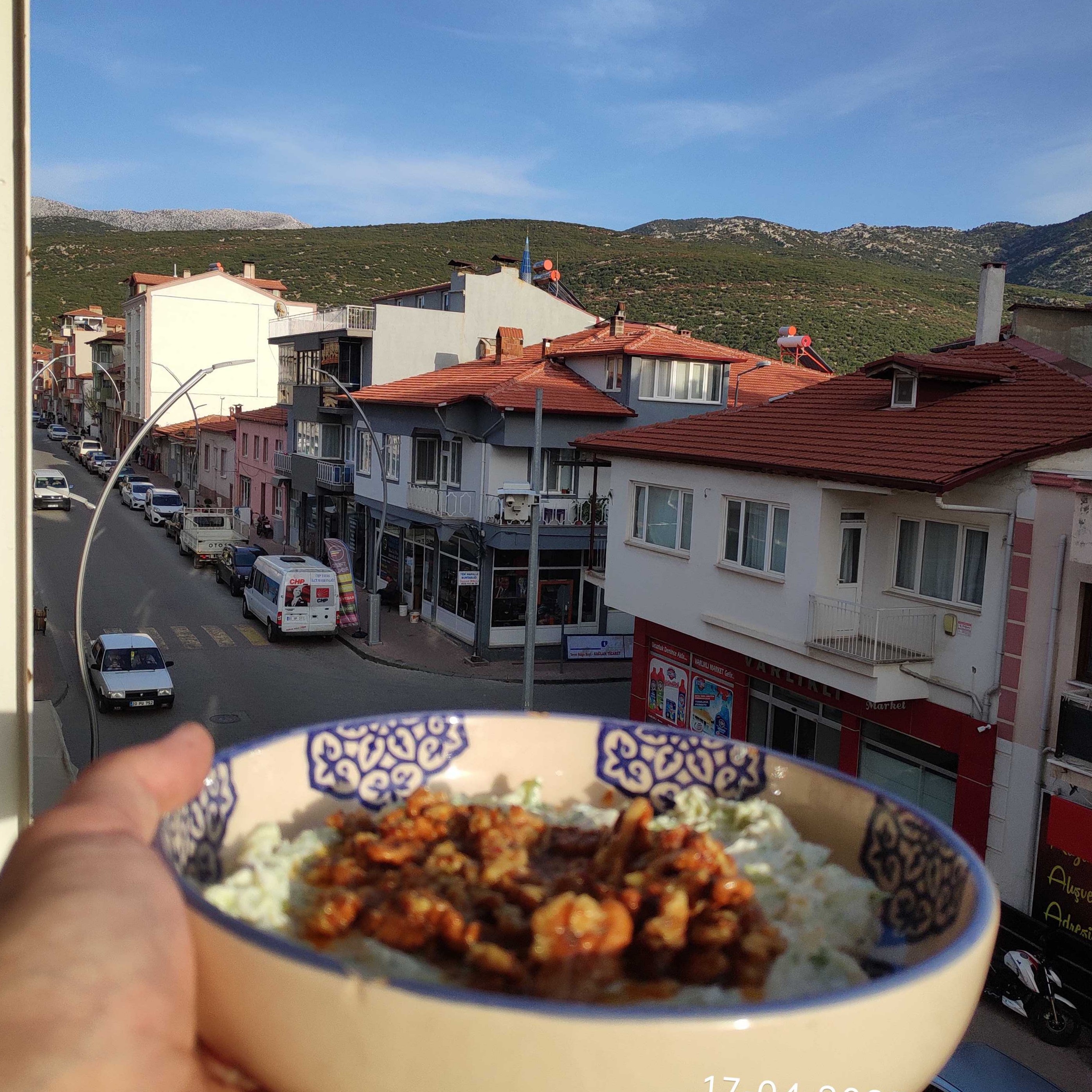Yorum görseli