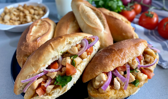 Ekmeği de Ev Yapımı: Tavuk Tantuni