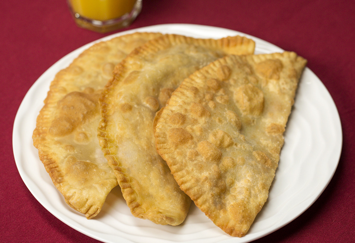 Eskişehir'in Mutfağa İmzası: Çiğ Börek (Çibörek) Tarifi