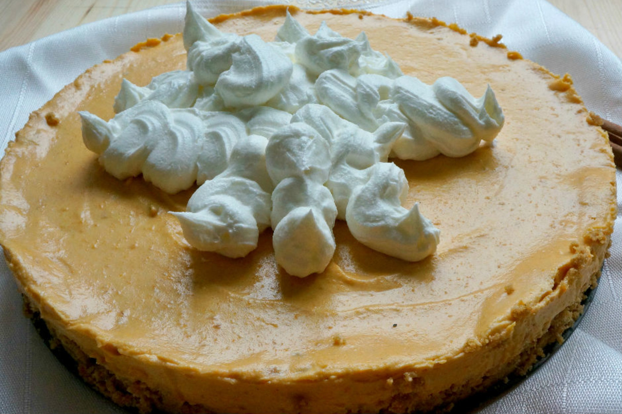 Fırınsız da Yapılır: Bal Kabaklı Cheesecake