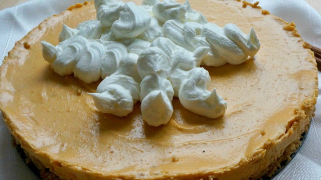 Fırınsız da Yapılır: Bal Kabaklı Cheesecake