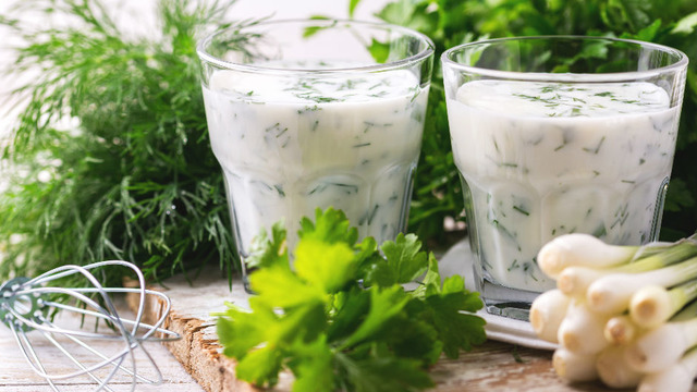 Sadece 7 Gün İçinde 5 Kilo Verdirdiği Söylenen Ayran Detoksu (Diyeti)
