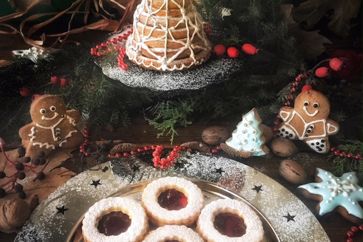 En Alımlı Yılbaşı Kurabiyesi: Linzer Kurabiye