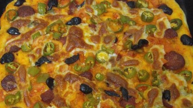 Çayın Yanına: Karışık Pizza