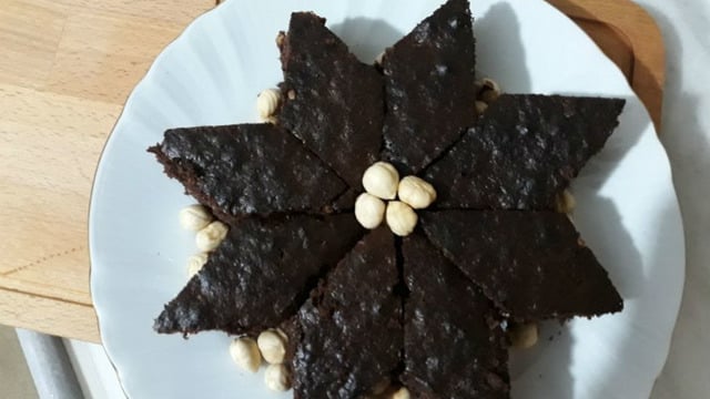 Çaylar Demlensin: Fındıklı Kakaolu Kek