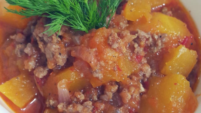 Farklı Bir Lezzet: Kıymalı Bal Kabağı