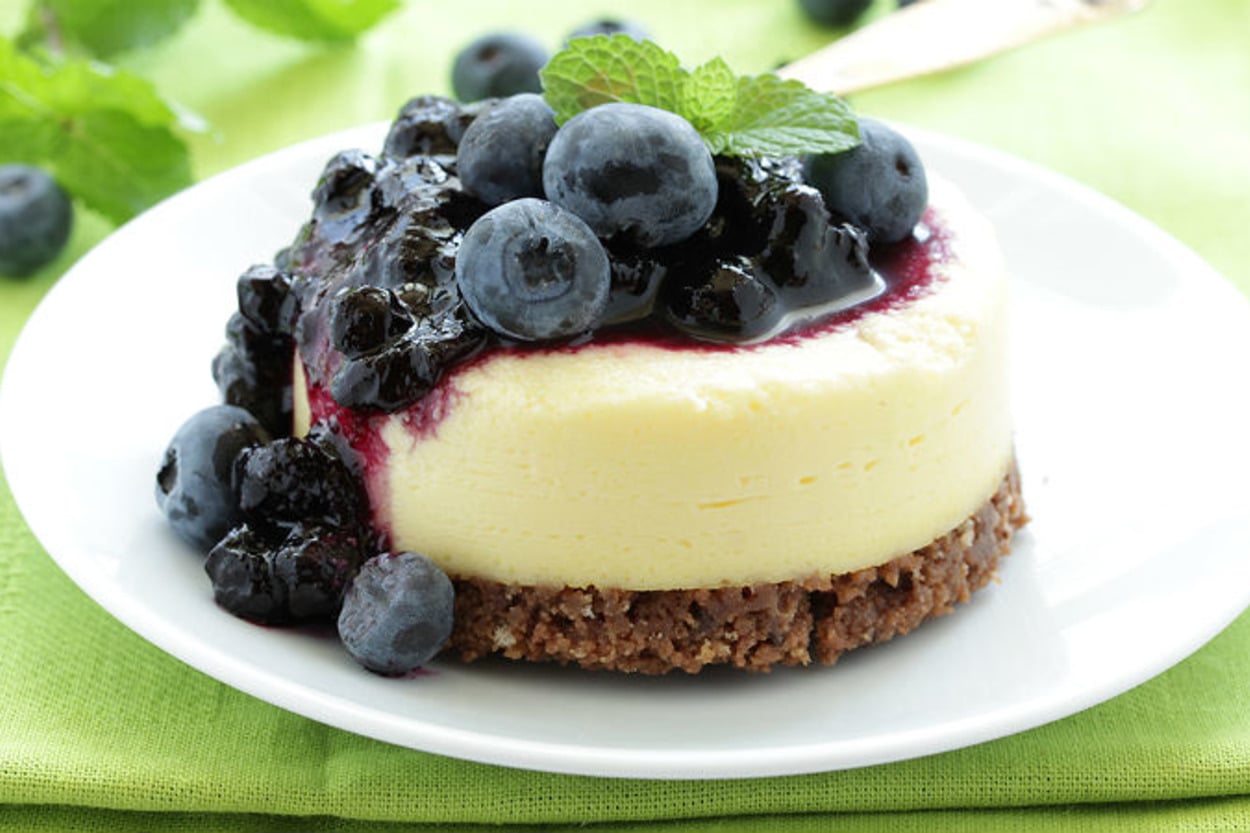 Keyfi Çatalla: Yaban Mersinli Cheesecake