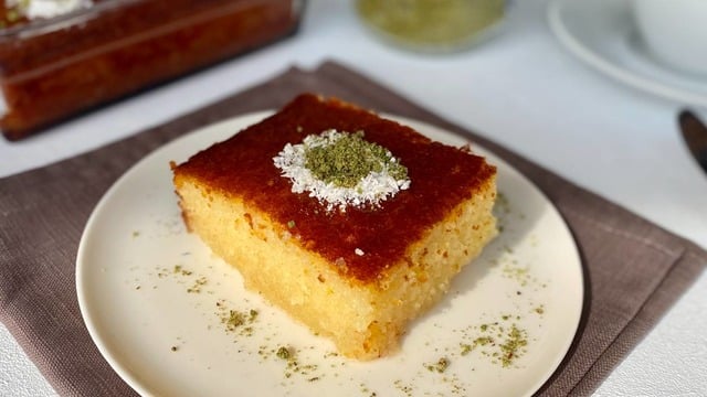 Muhteşem Kıvamıyla: Limonlu Yoğurt Tatlısı