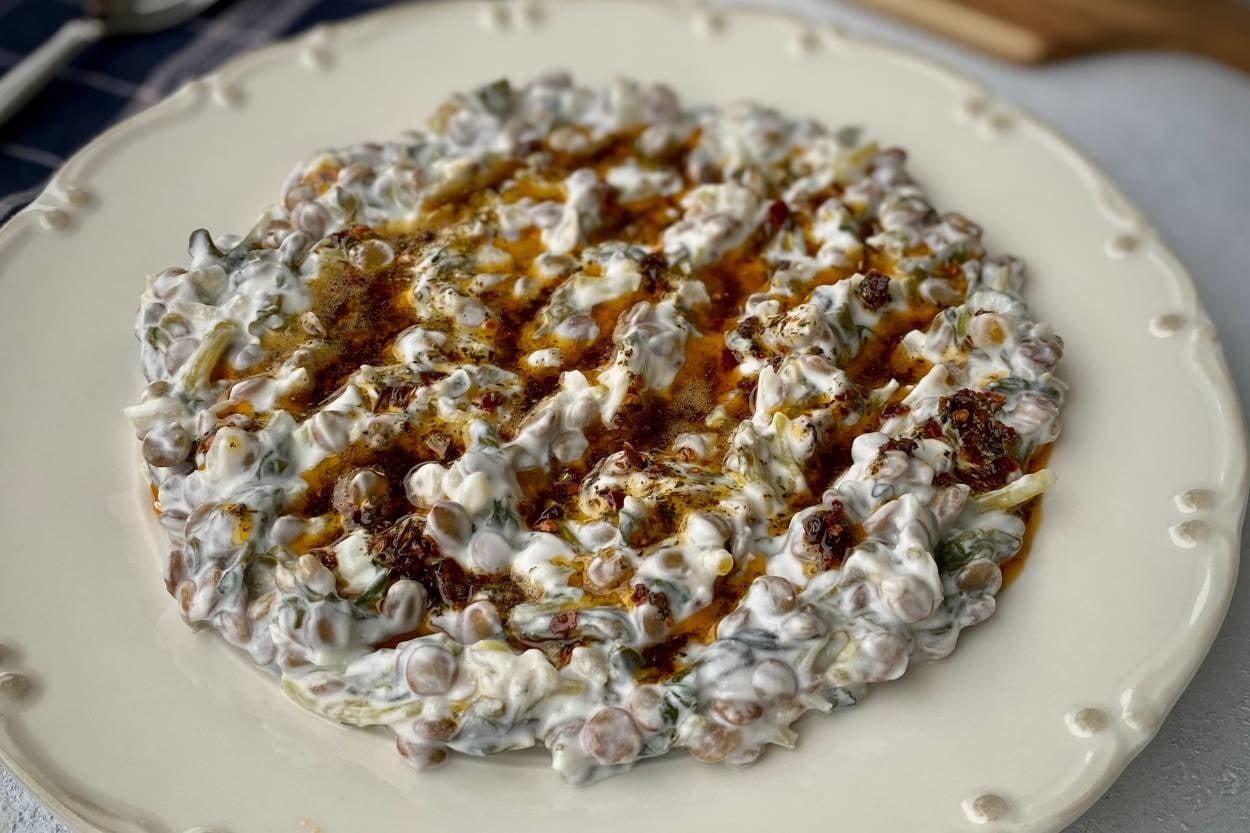 Doyuran Meze: Mercimekli Semizotu Borani
