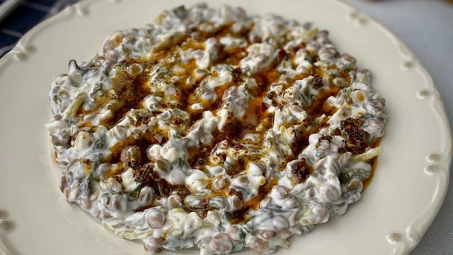 Doyuran Meze: Mercimekli Semizotu Borani