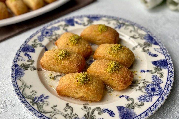kolay-irmik-tatlisi-onecikan
