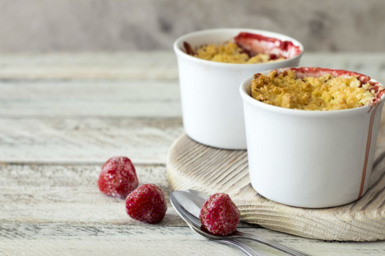 Dondurmasız Olmaz: Çilekli Crumble