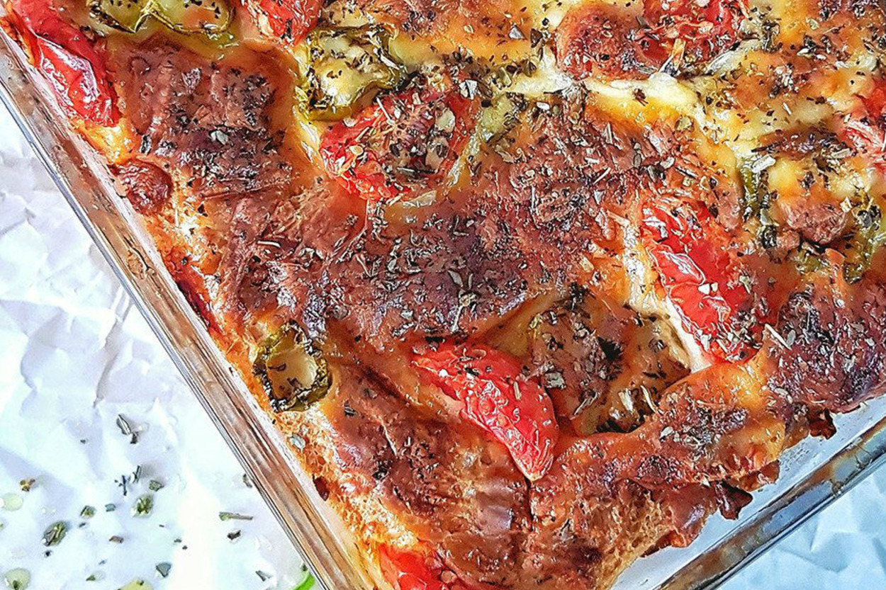 Çok Pratik: Ekmekle Yapılan Kolay Pizza