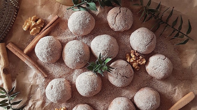 Bayatlamıyor: Tarçın ve Cevizli Kurabiye