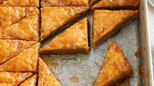 Hep Çıtır Çıtır Kalsınlar Diye: Baklava Şekerlenirse Ne Yapılır?