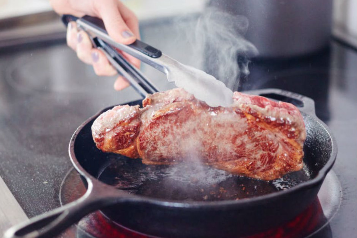 Yumuşacık Pişsin, Hiç Kurumasın Diye: Antrikot Nasıl Pişirilir?