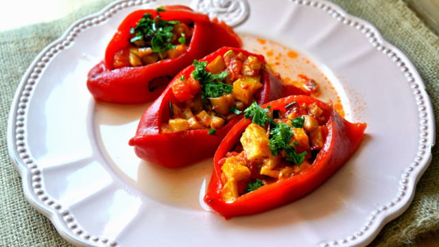 O Nasıl Güzellik: Közlenmiş Biber Sandal