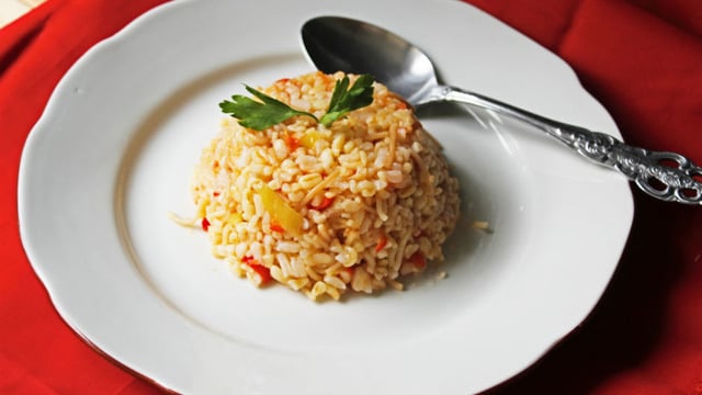 Sadece Çorbasıyla Yetinmeyin : Ezogelin Pilavı