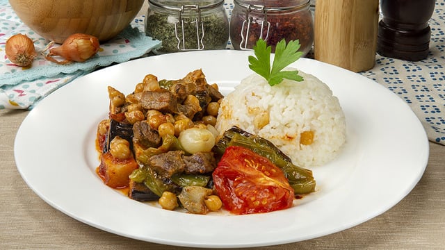 Sofralarda Şahane Bir Lezzet: Ramazan Kebabı