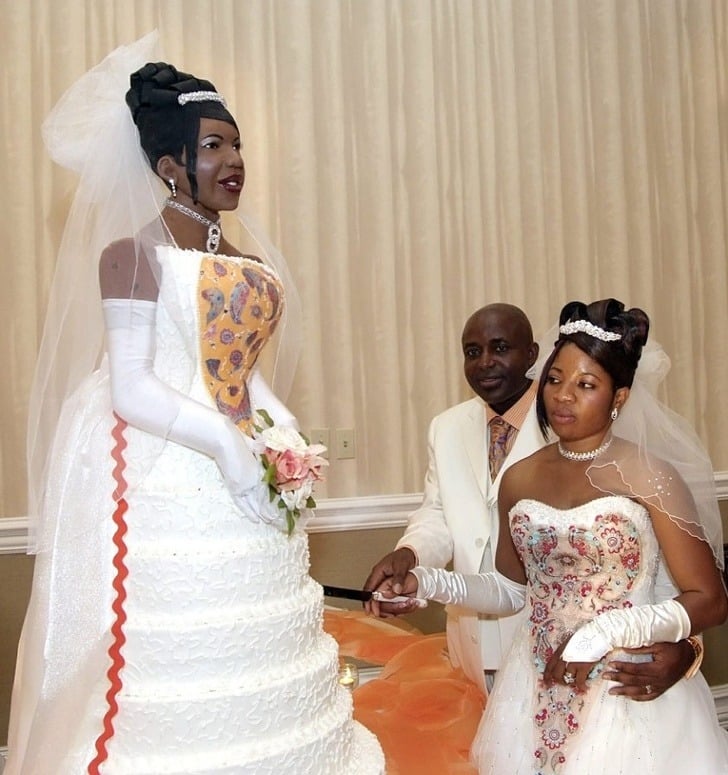 https://brightside.me/wonder-curiosities/20-photos-that-prove-weddings-dont-have-to-be-perfect-523210/ | brightside