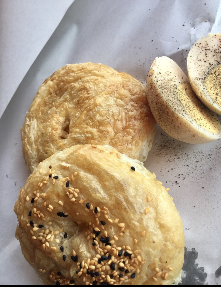 Aslı ''Bollos''tur Onun: İzmirlilerin Gözdesi Boyozun Nefis Tarihi ve Tarifi