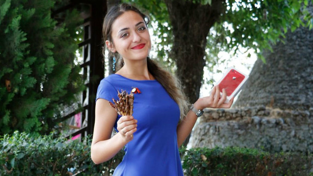 23 Dakikada 255 Çöp Şiş Yiyerek 40 Kilodan 47 Kiloya Çıkan Üniversite Öğrencisi