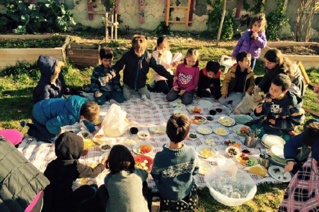 Adını Çocukların Koyduğu, Zillerin Çalmadığı ''Başka'' Okul: Meraklı Kedi İlkokulu