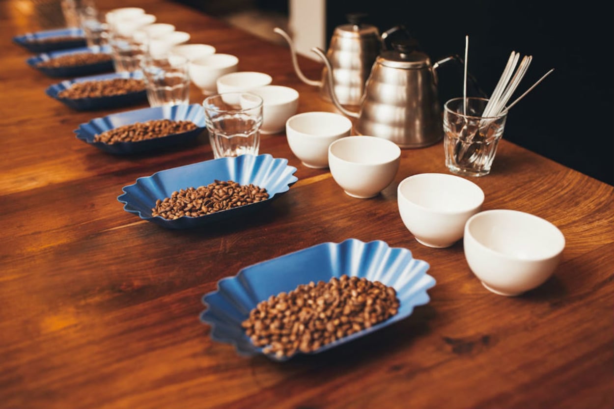Kahvenin Derinliklerine İniyoruz: Kahve Tadımının (Cupping) Temel Prensipleri