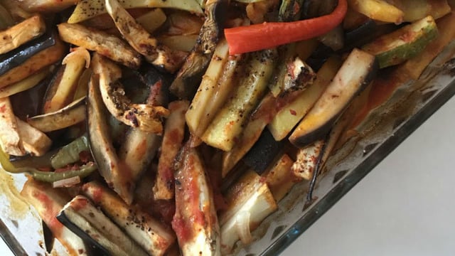 Hafif ve Pratik: Fırında Zeytinyağlı Sebze Kebabı