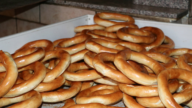 Susama Gelen Zamdan Sonra Bilinirliği Artan 150 Yıllık Yöresel Lezzet: Kel Simit