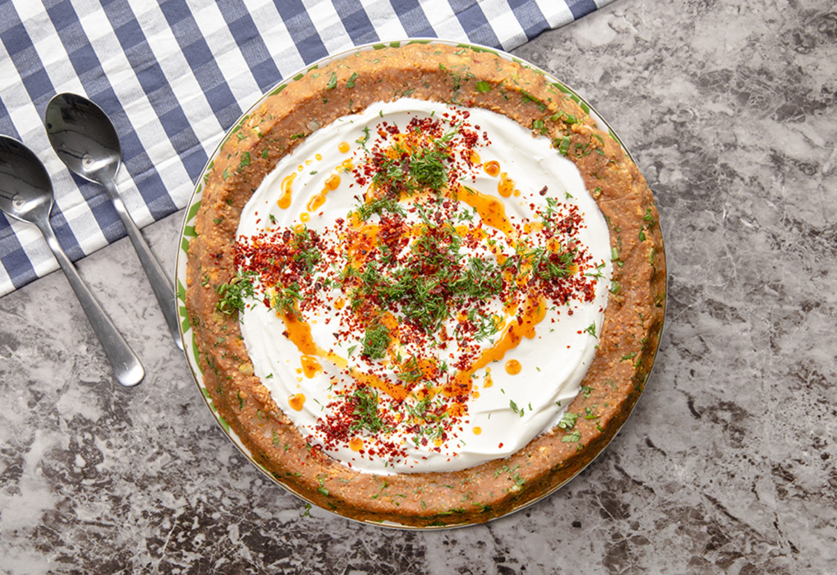 Kaşıklamaya Doyamazsın: Yoğurtlu Mercimek Ezmesi Tarifi