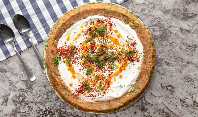 Kaşıklamaya Doyamazsın: Yoğurtlu Mercimek Ezmesi