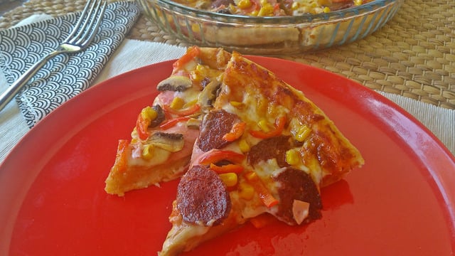 Her Öğüne Yakışır: Ekmek Hamurundan Kolay Pizza