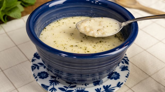 En Doyurucu Başlangıç: Yarma Çorbası