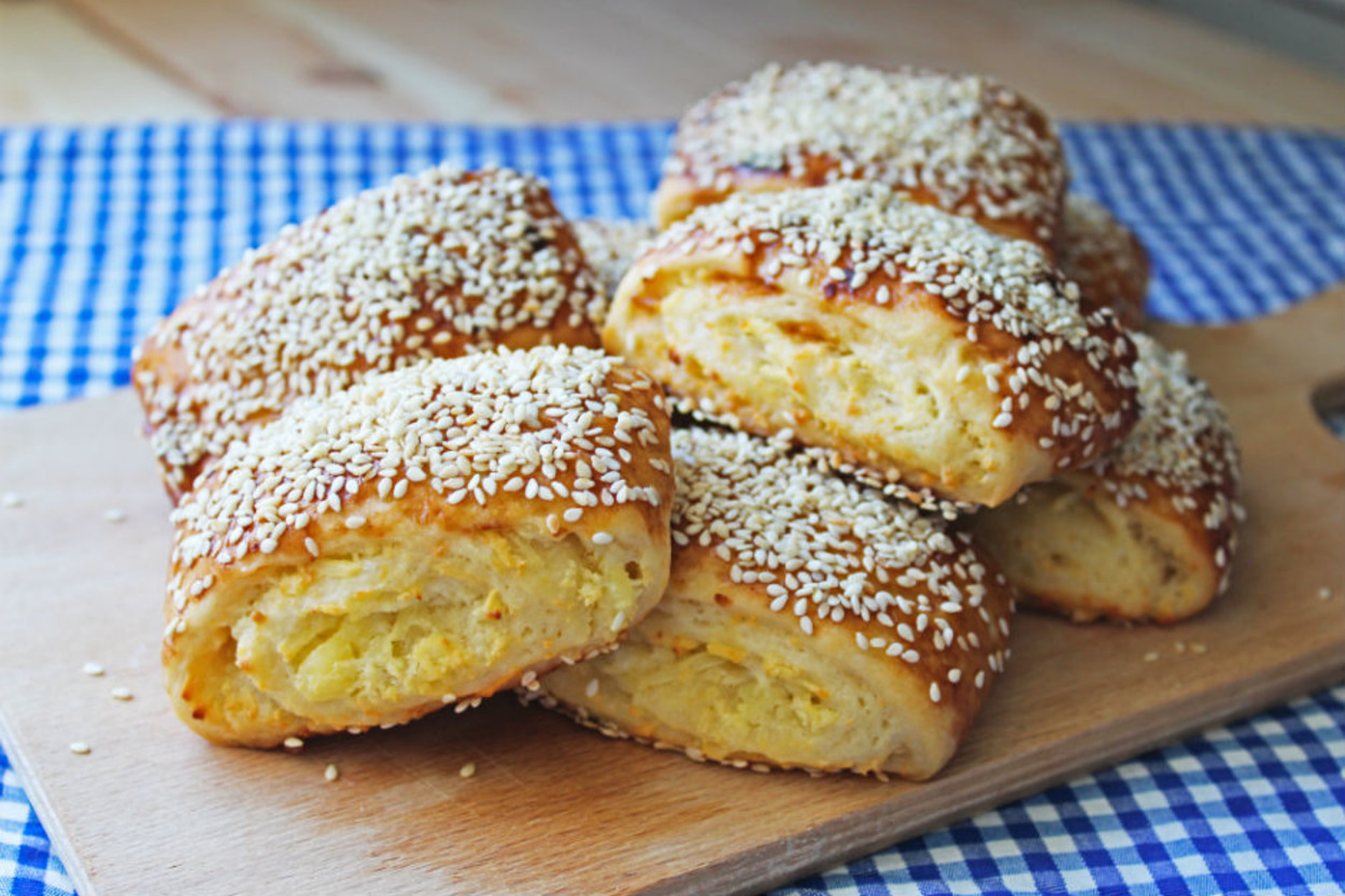 Kat Kat Keyif: Katmerli Simit Poğaça