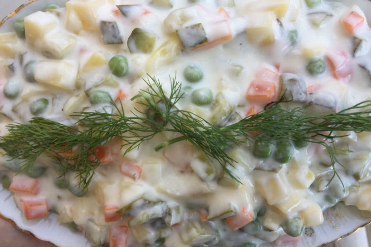 Ana Yemeklere Yancı: Rus Salatası