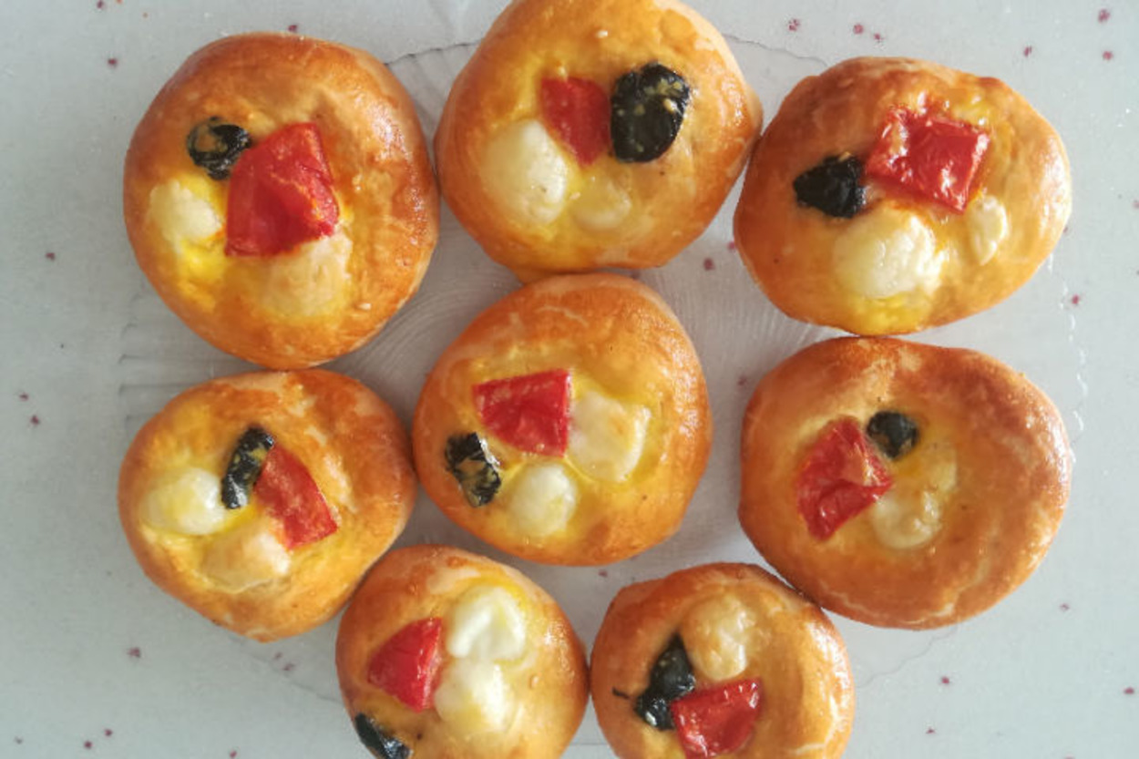 Kahvaltıların Aranan Tadı: Pizza Poğaça