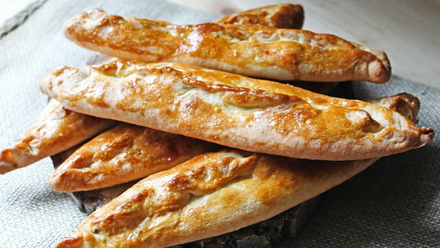 Fırıncılara Taş Çıkartın: Kır Pidesi