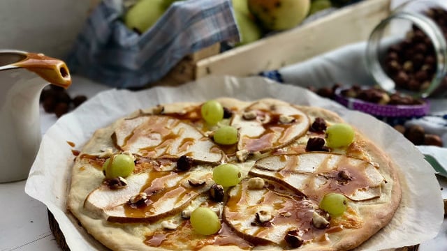 İki Lezzetin Uyumu: Armutlu Pizza