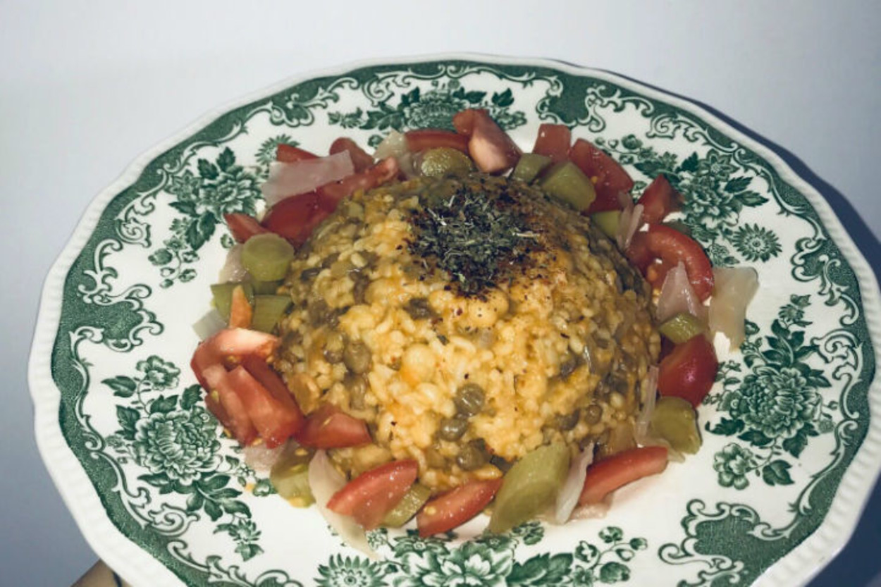 Protein ve Karbonhidrat Yan Yana: Mercimekli, Nohutlu Bulgur Pilavı