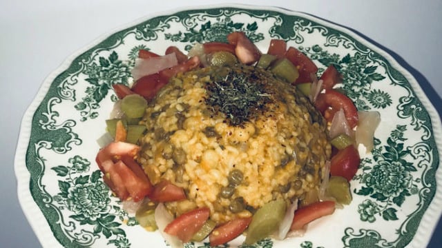Protein ve Karbonhidrat Yan Yana: Mercimekli, Nohutlu Bulgur Pilavı
