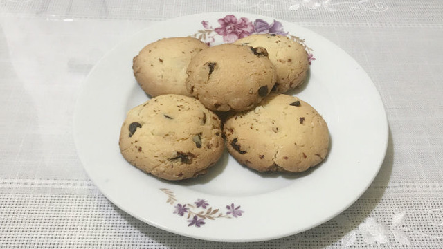 Lezzet Şöleni: Kuru Üzümlü Bademli Kurabiye