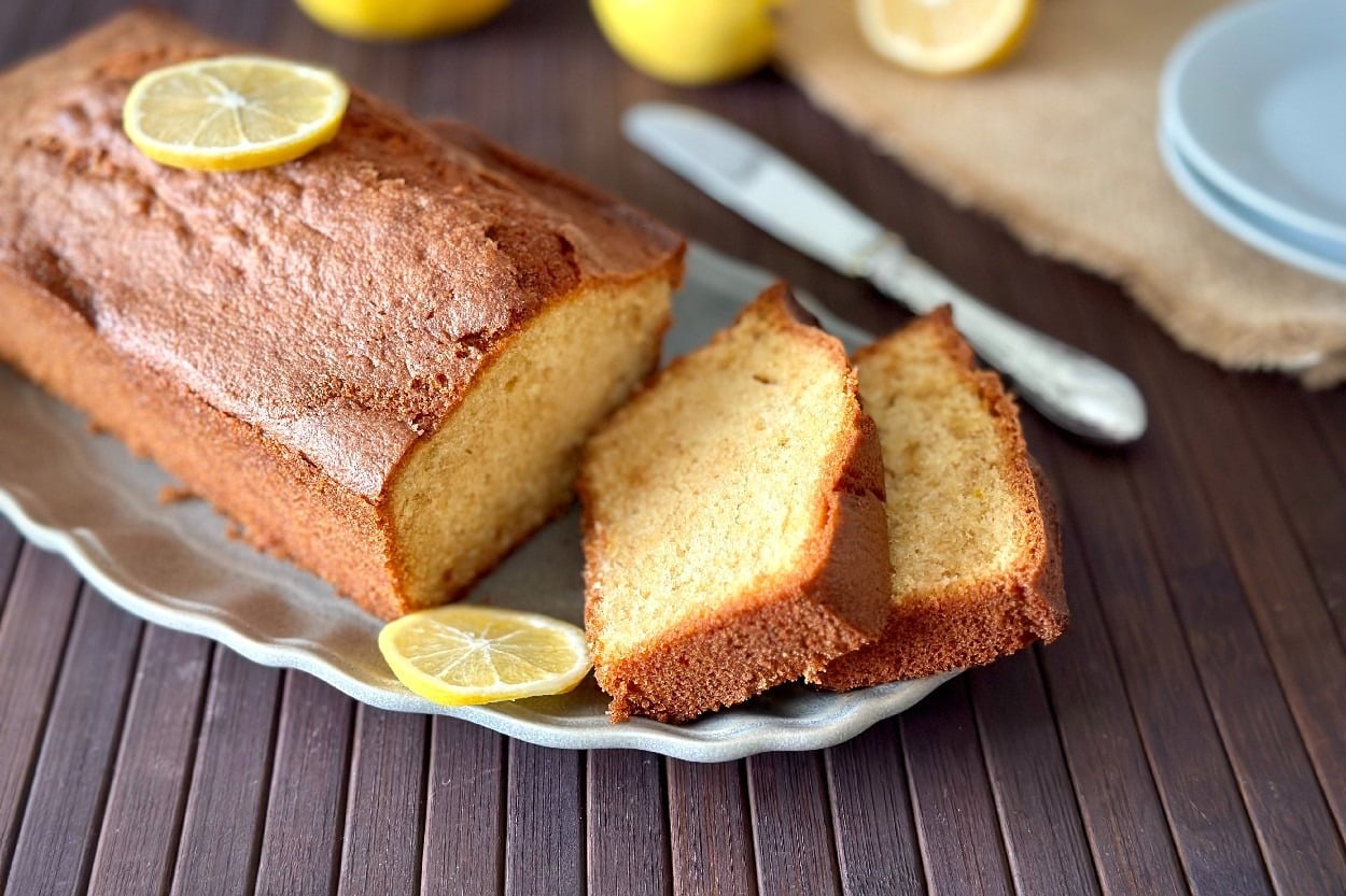 Ferah ve Yumuşacık: Limonlu Zencefilli Kek