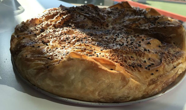 Kek Kalıbında: Peynirli Börek