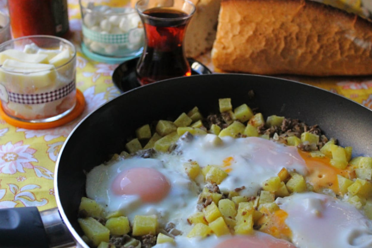 Keşke Hep Olsa: Kıymalı Patatesli Yumurta